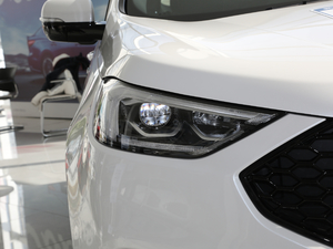 2020EcoBoost 245 ST-Line 7 ^