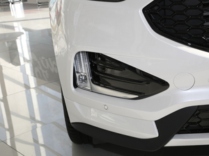 2020EcoBoost 245 ST-Line 7 ^