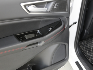 2020EcoBoost 245 ST-Line 7 g