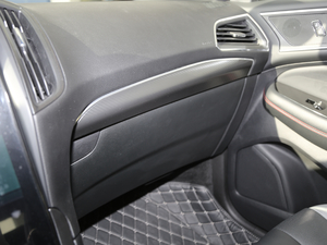 2020EcoBoost 245 ST-Line 7 g