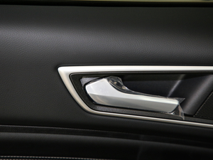 2020EcoBoost 245 J 7 g