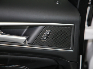 2020EcoBoost 245 J 7 g