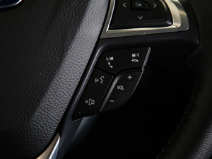 2020EcoBoost 245 (q)J 7 п؅^(q)