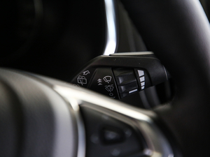 2020EcoBoost 245 (q)J 7 п؅^(q)