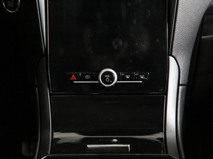 2020EcoBoost 245 (q)J 7 п؅^(q)