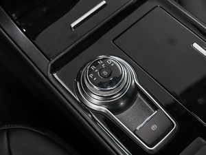 2020款EcoBoost 245 两驱铂锐型 7座 换挡杆