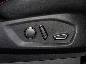 2020EcoBoost 245 ST-Line 5 g