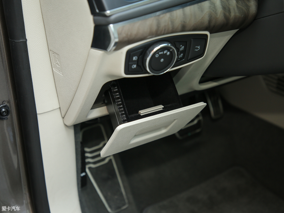 2019ţ EcoBoost 245 Vignale 