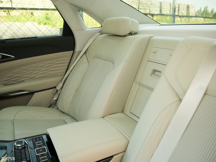 2019ţ EcoBoost 245 Vignale 