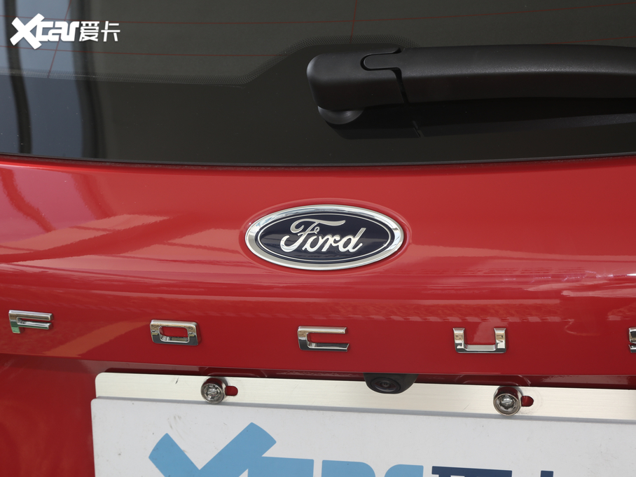 2020���˹ �Ɏ� EcoBoost 180 ST Line