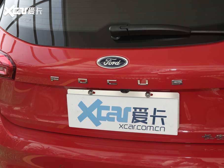 2020���˹ �Ɏ� EcoBoost 180 ST Line