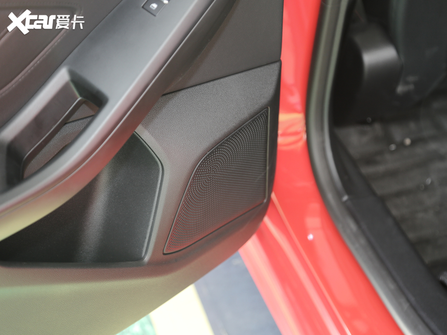 2020˹ Ɏ EcoBoost 180 ST Line