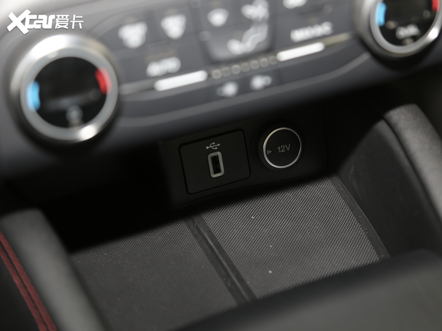 2020˹ Ɏ EcoBoost 180 ST Line