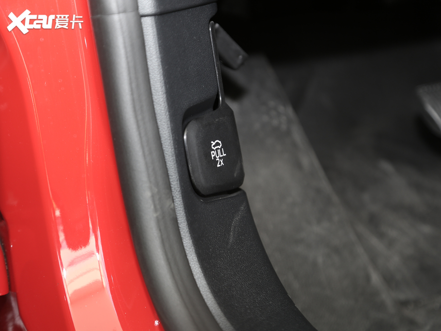 2020˹ Ɏ EcoBoost 180 ST Line