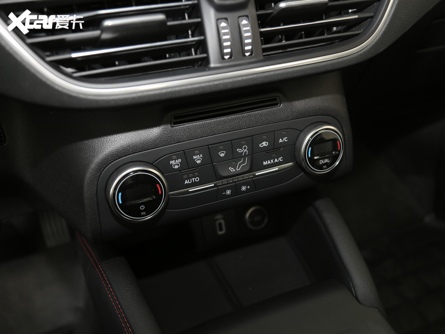 2020˹ Ɏ EcoBoost 180 ST Line