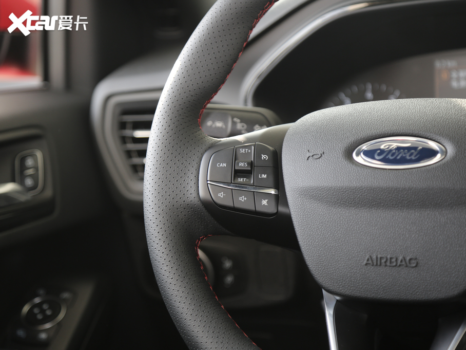 2020˹ Ɏ EcoBoost 180 ST Line