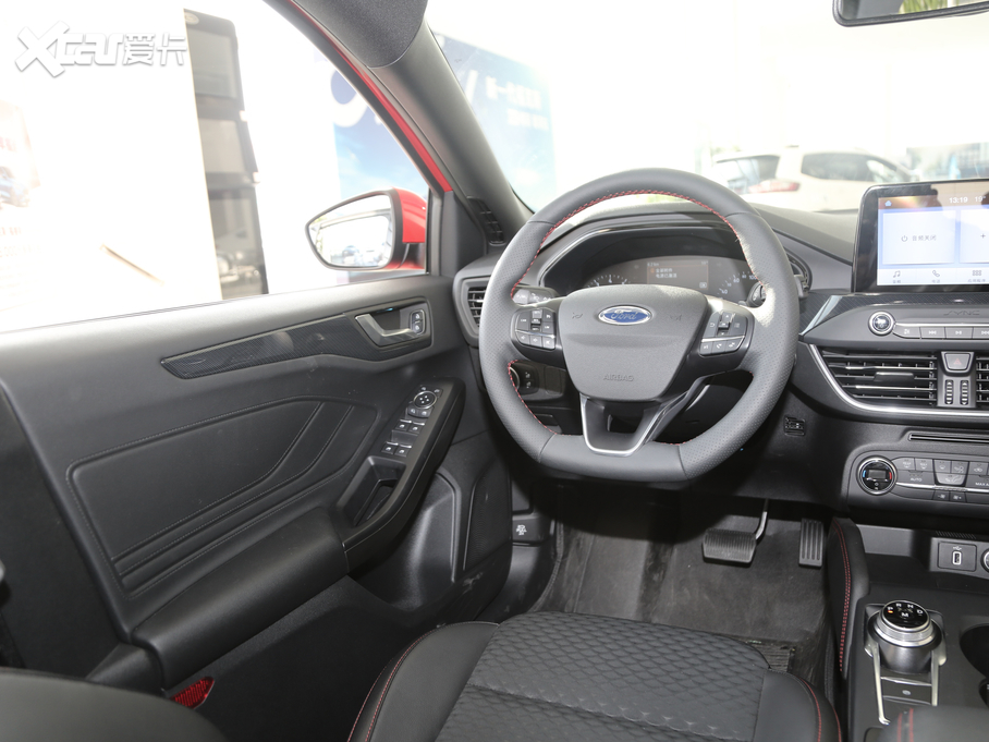 2020˹ Ɏ EcoBoost 180 ST Line