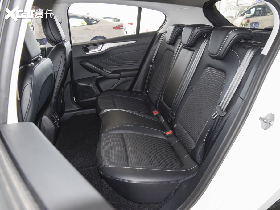 2020˹ Ɏ EcoBoost 180 Ԅh