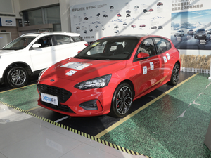 2020 EcoBoost 180 ST Line ǰ45