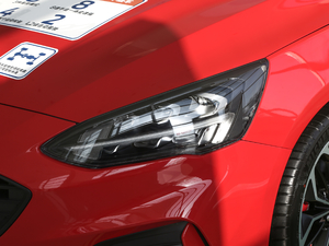 2020Ɏ EcoBoost 180 ST Line ^