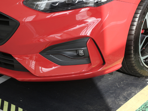 2020Ɏ EcoBoost 180 ST Line ^