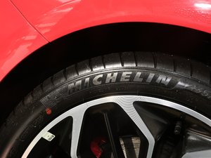 2020Ɏ EcoBoost 180 ST Line ݆̥Ʒ