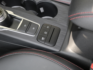 2020Ɏ EcoBoost 180 ST Line п؅^(q)