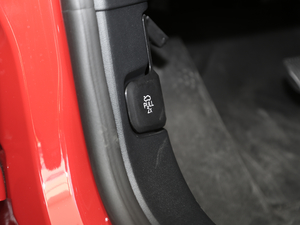 2020Ɏ EcoBoost 180 ST Line п؅^(q)