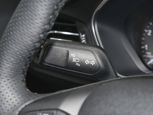 2020Ɏ EcoBoost 180 Ԅh п؅^(q)