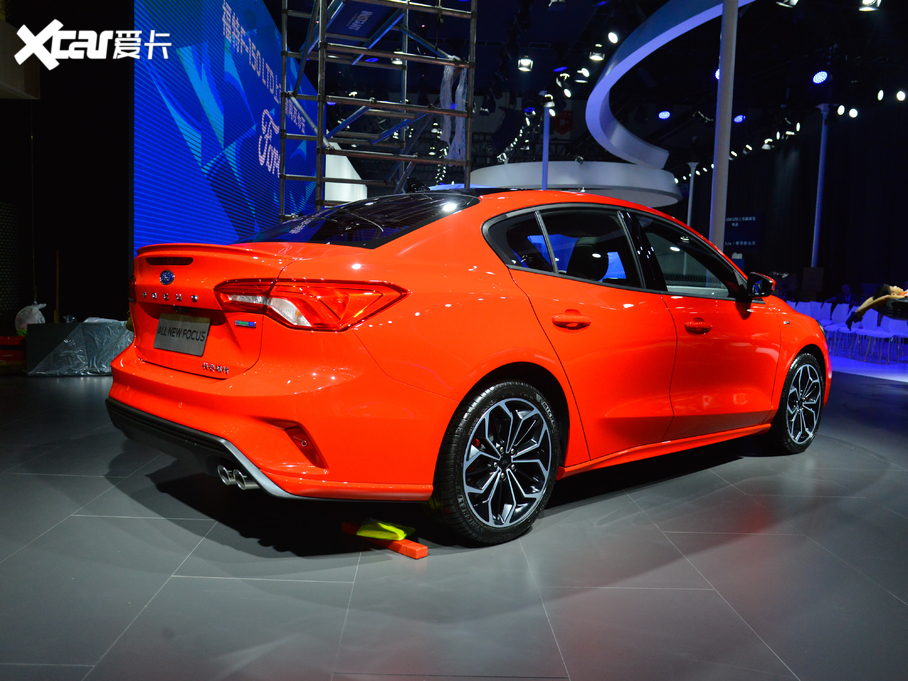 2020˹  EcoBoost 180 ST Line