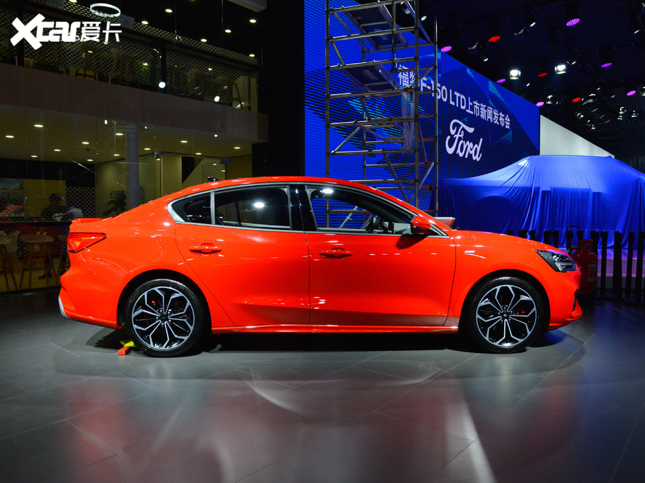 2020˹  EcoBoost 180 ST Line