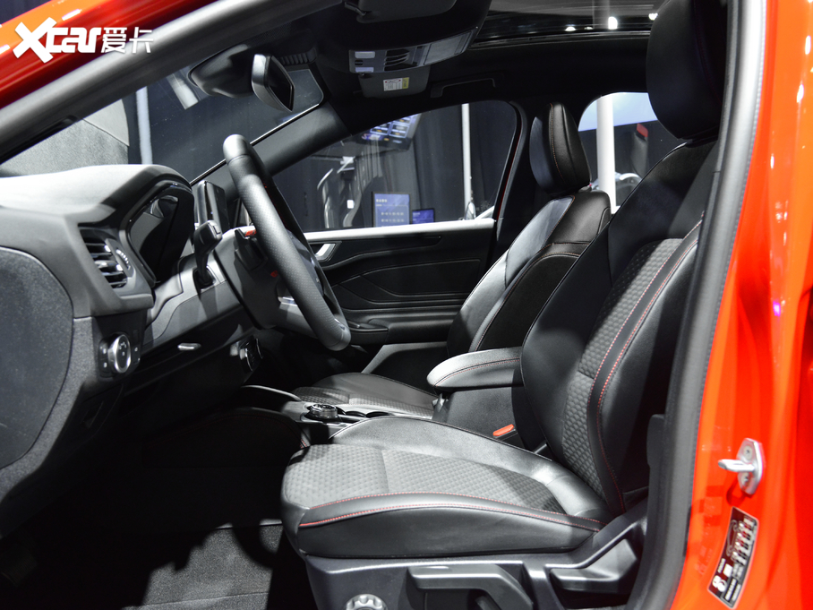 2020˹  EcoBoost 180 ST Line