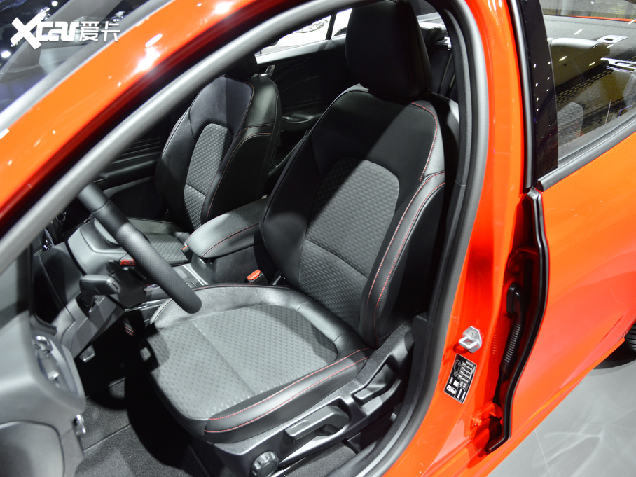 2020˹  EcoBoost 180 ST Line