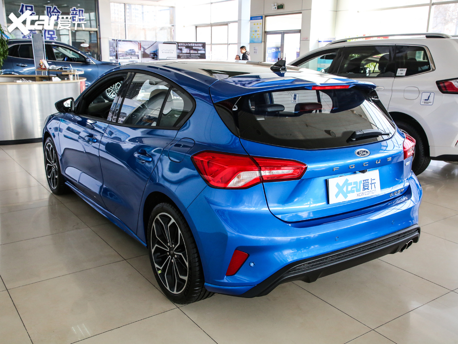 2020˹ Ɏ EcoBoost 180 ST Line