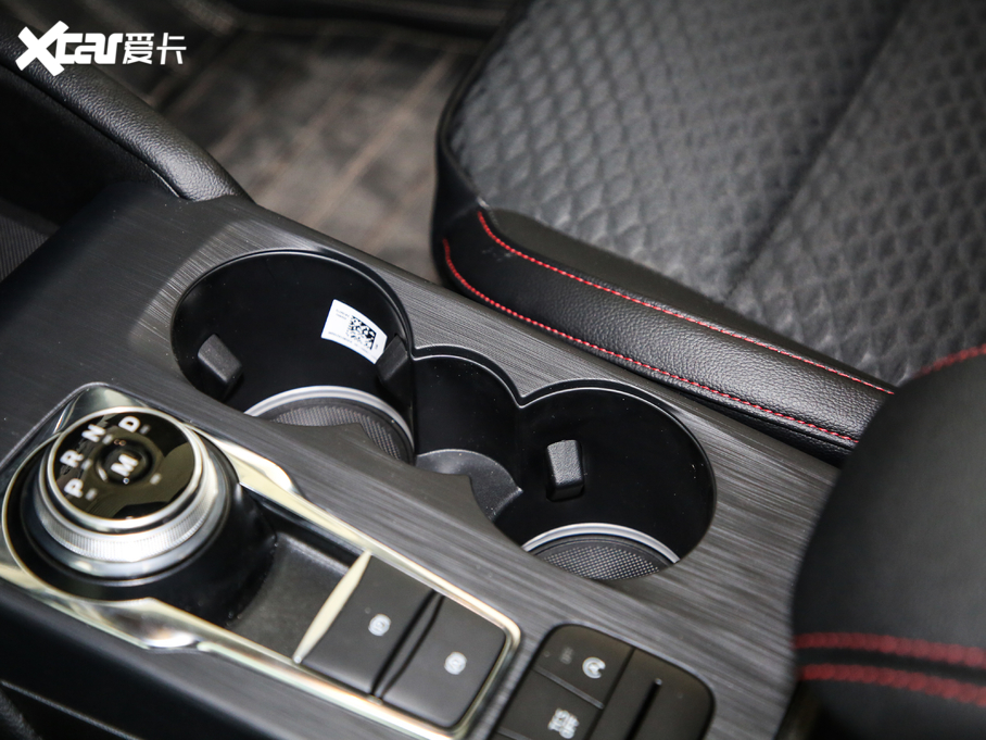 2020˹ Ɏ EcoBoost 180 ST Line