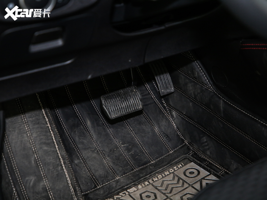 2020˹ Ɏ EcoBoost 180 ST Line