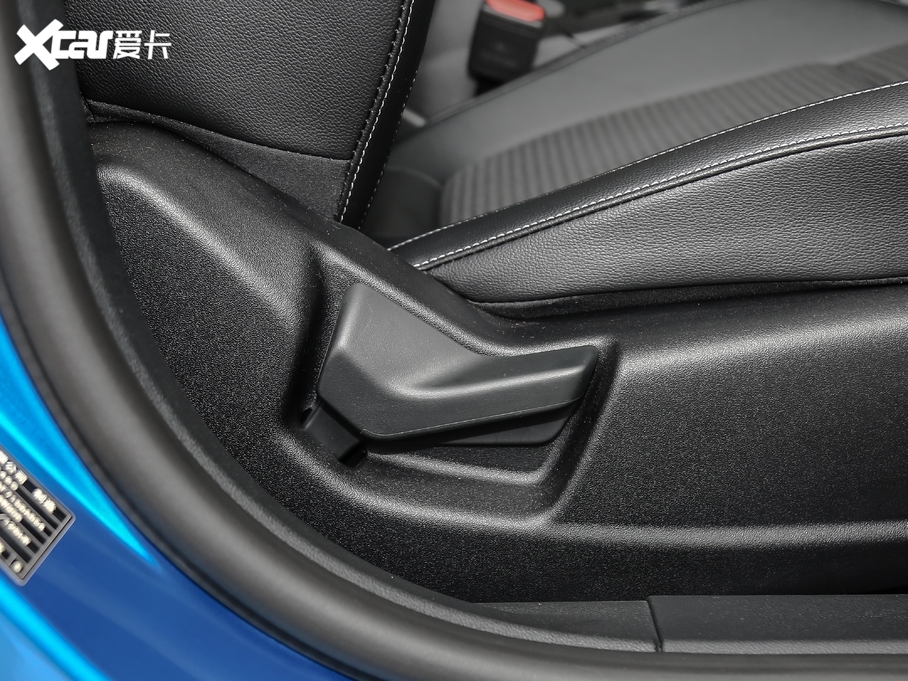 2020˹  EcoBoost 180 Ԅh