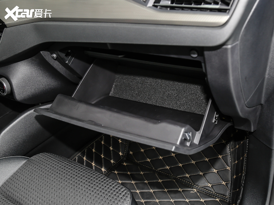 2020˹  EcoBoost 180 Ԅh