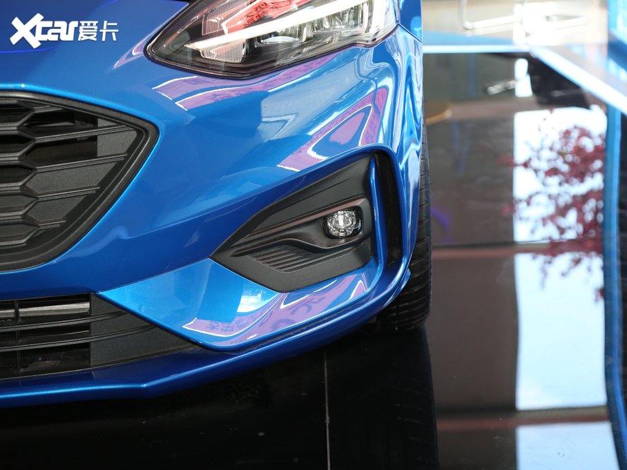 2020˹  EcoBoost 180 ST Line