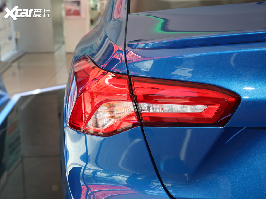 2020˹  EcoBoost 180 ST Line