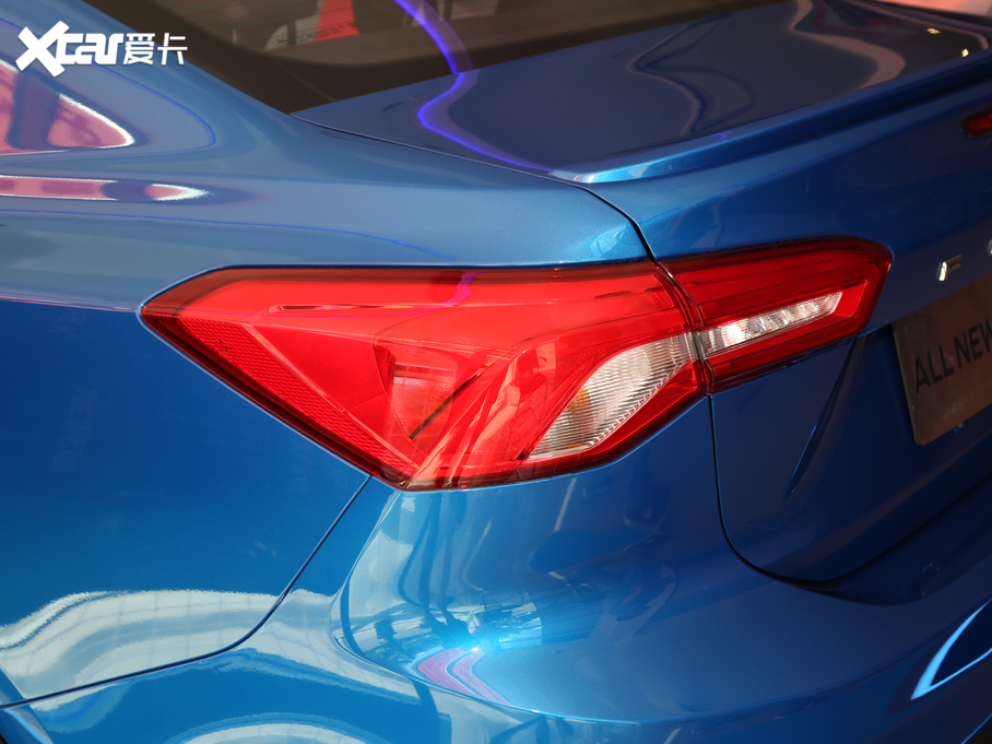 2020˹  EcoBoost 180 ST Line