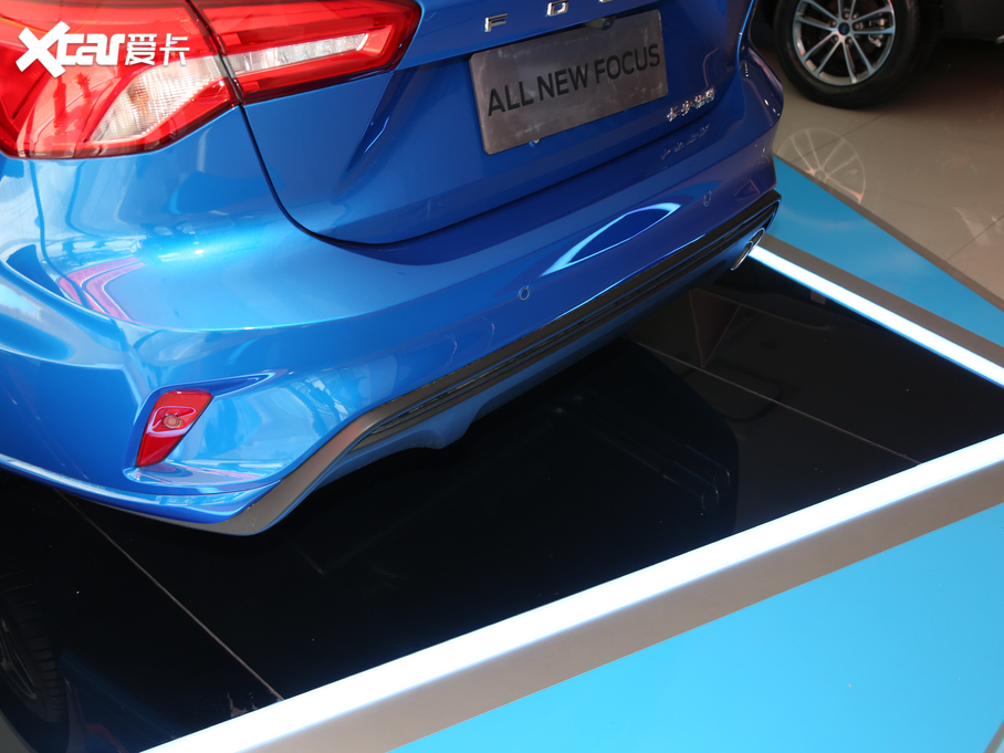 2020˹  EcoBoost 180 ST Line