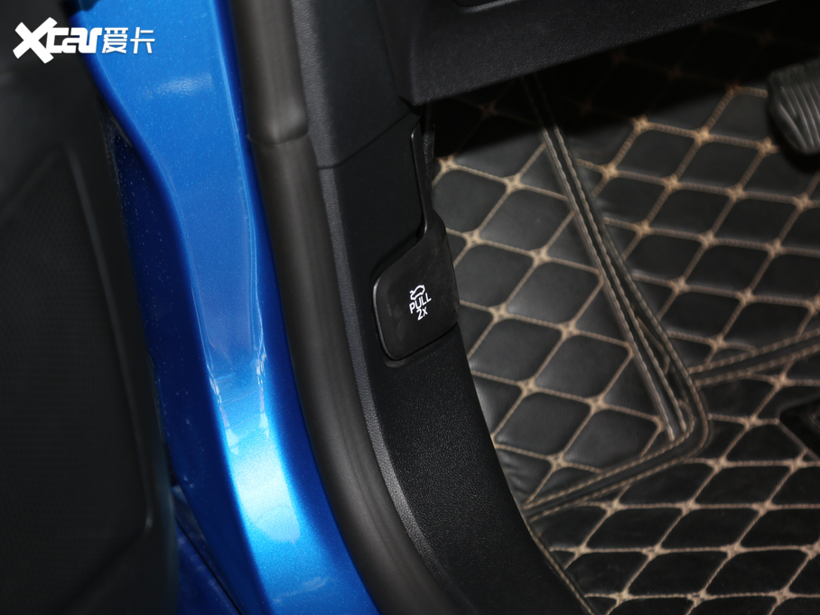 2020˹  EcoBoost 180 ST Line