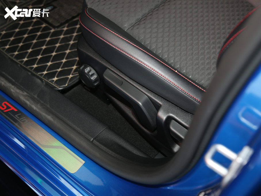 2020˹  EcoBoost 180 ST Line