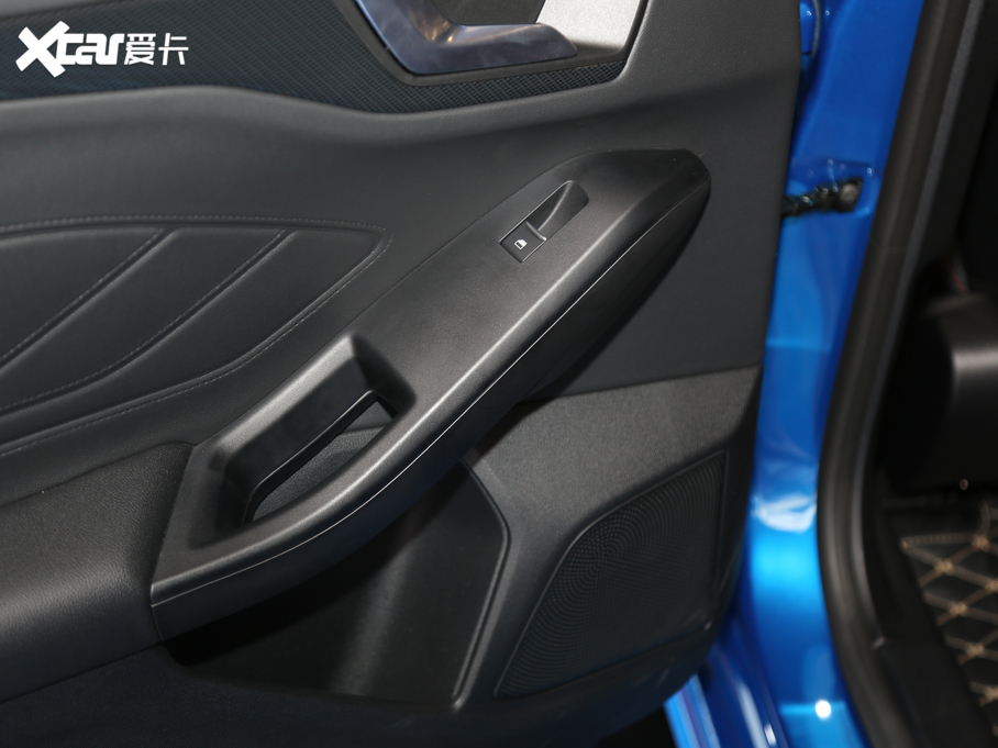 2020˹  EcoBoost 180 ST Line