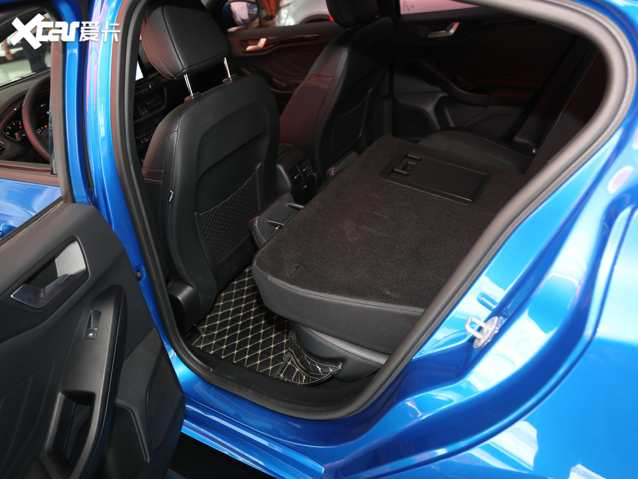 2020˹  EcoBoost 180 ST Line