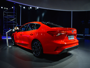 2020 EcoBoost 180 ST Line 45