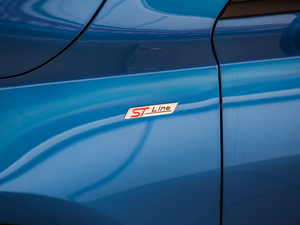 2020Ɏ EcoBoost 180 ST Line ^