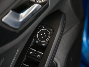 2020Ɏ EcoBoost 180 ST Line g