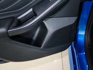 2020Ɏ EcoBoost 180 ST Line g